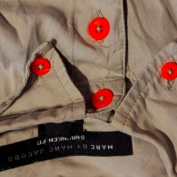 Marc Jacob's grey button up. Popping orange buttons! - Picture 1 of 1